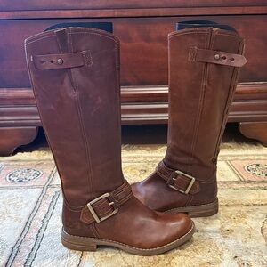 Timberland Savin Hill Tall Brown Leather Women’s Size 5.5 Distressed Riding Boot